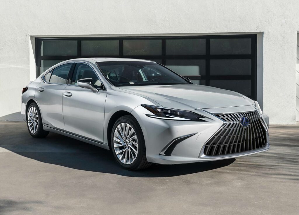 Siap Sodorkan Model Hybrid Anyar, Begini Penjualan Lexus di RI