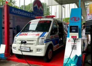 DFSK Hadirkan Ambulans Listrik Pertama di Indonesia