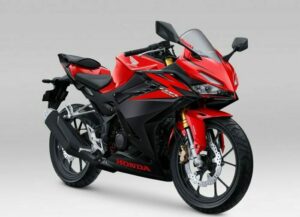 New CBR150R Berpenampilan Baru, Harga Mulai Rp 36,74 Juta