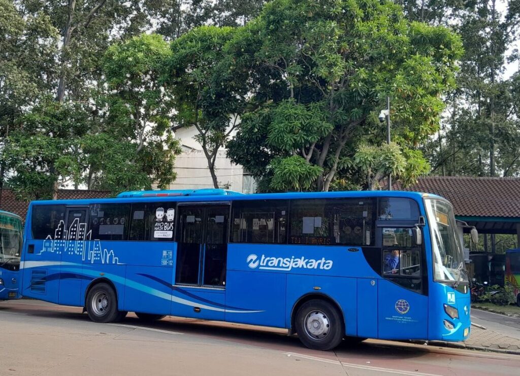 Tujuh Bulan Pertama 2024, Bus Transjakarta Angkut 215 Juta Lebih Penumpang