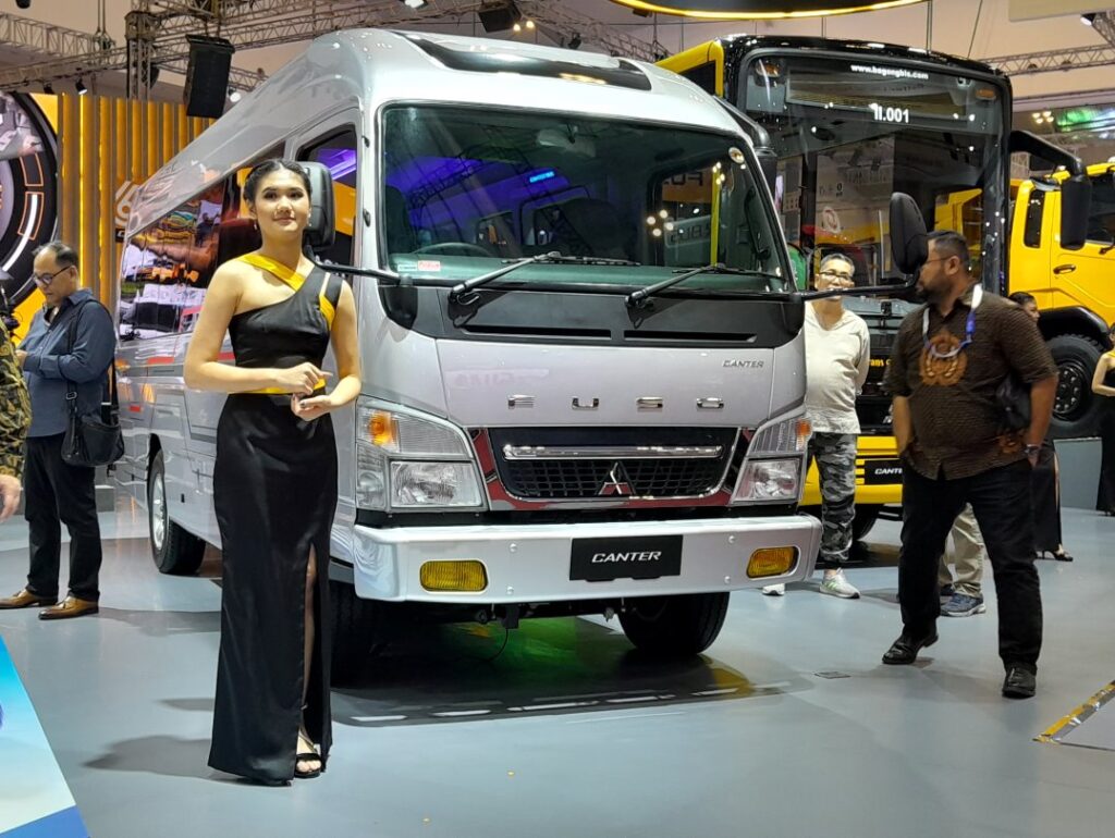 Yakin Bisnis Travel Moncer, KTB Mulai Jual Versi Anyar Canter Bus