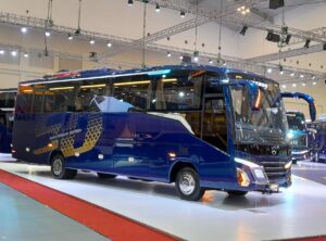 GIIAS 2023: Adiputro Hadirkan Jetbus 5, Gaya Desainnya Menjawab Tren Ini