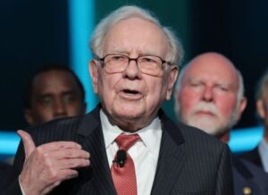 Tak Cuma di BYD, Warren Buffet Juga Jual Sahamnya di General Motors