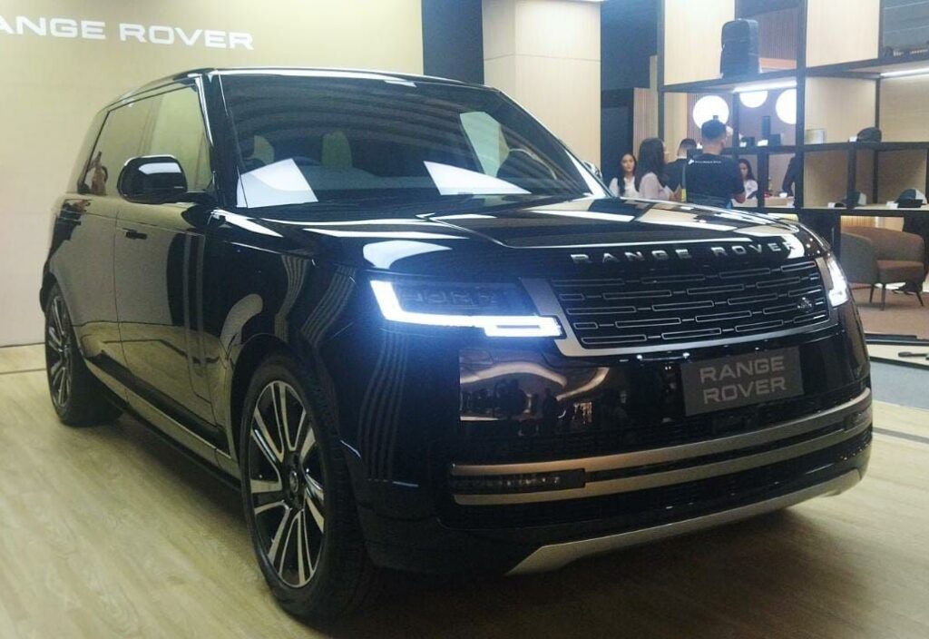 Dibanderol Rp 5 Miliar Lebih di RI, Range Rover PHEV Tawarkan Keunggulan Ini