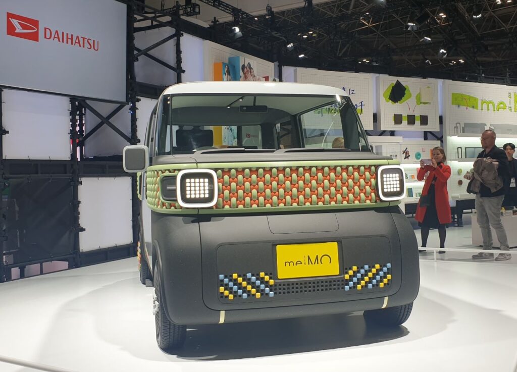 Me:Mo dan OSANPO, Mobil Konsep Keren Daihatsu di JMS 2023