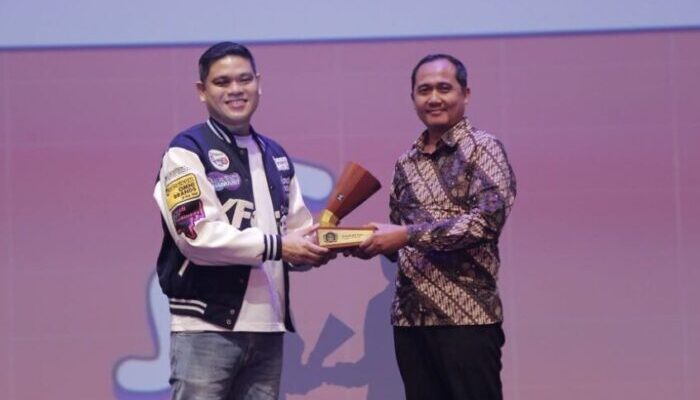 Mitsubishi Fuso Kembali Sabet Gelar Gold Champion di Indonesia WOW Brand