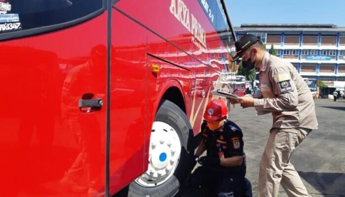 Pemudik Lebaran dengan Bus Melonjak, Waspadai Penggunaan Bus Tak Layak Jalan