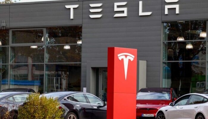 Walah, Semester I 2024 Penjualan Mobil Tesla di Amerika Serikat Jeblok