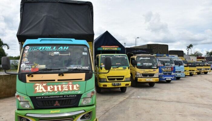 Perkuat Ikatan Emosional dengan Komunitas Canter, Fuso Gelar Jambore di Jambi