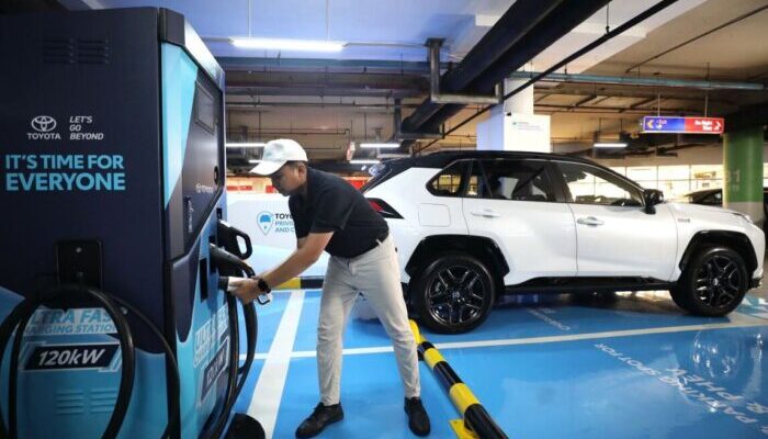 Toyota RI Tambah Fasilitas Charging Mobil Listrik, Jamin Kenyamanan Pengguna BEV dan PHEV