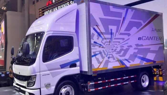 Truk Canter Listrik Resmi Dijual, Fuso Beri Garansi Enam Tahun