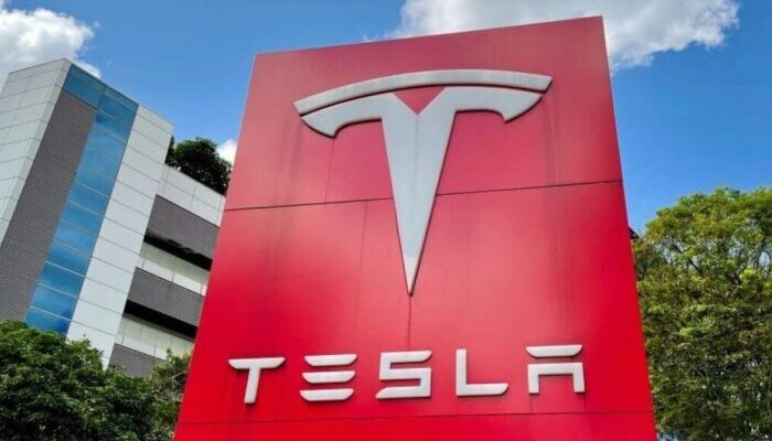 Soal Penjualan Mobil Listrik Murni, Kuartal Ketiga Tahun Ini Tesla Tekuk BYD